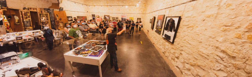 Visita guiada por la sala del ROCK MUSSEUM