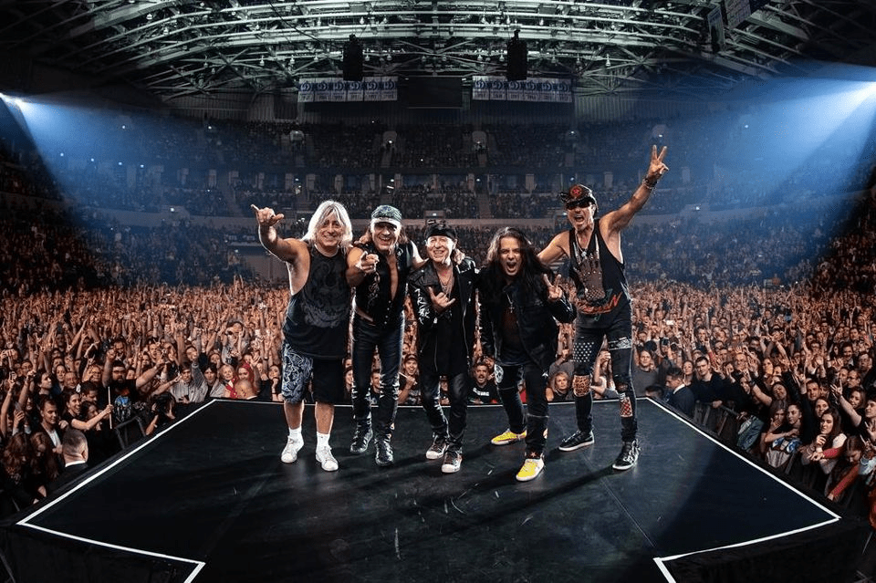 PRIMERAS ACTUACIONES DE SCORPIONS